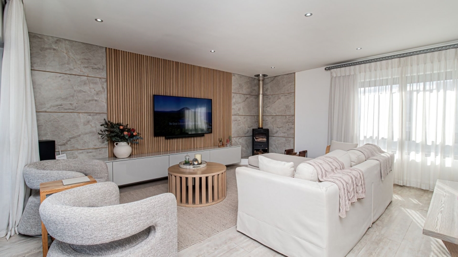 4 Bedroom Property for Sale in Beachfront Western Cape